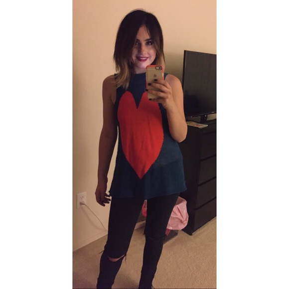 Wildfox Heart Singlet - Picture 2 of 2